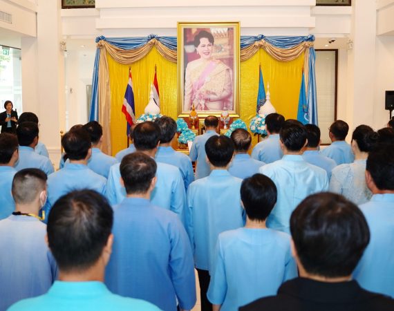 คณบดีการสื่อสารฯ มช. ร่วมพิธีลงนามถวายพระพรชัยมงคล สมเด็จพระนางเจ้าสิริกิติ์ พระบรมราชินีนาถ พระบรมราชชนนีพันปีหลวง